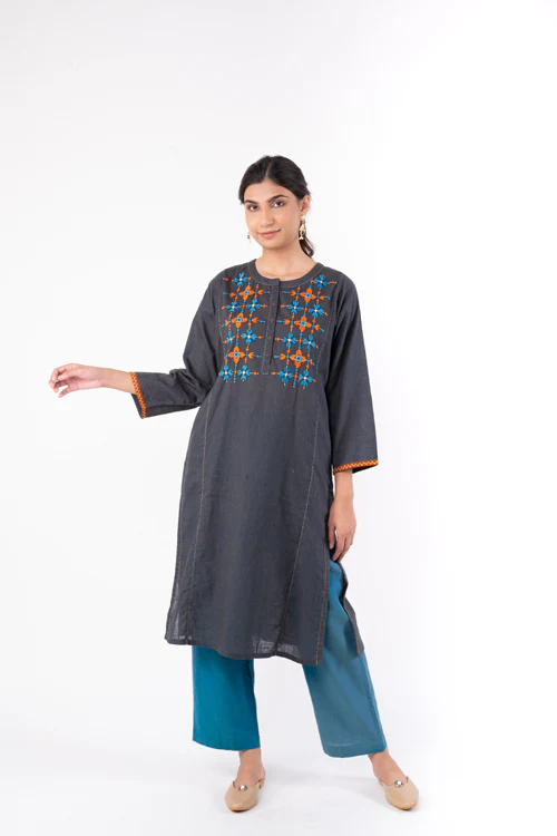 Rangsutra Naman Charcoal Soof Hand Embroidered Straight Kurta - Image 5