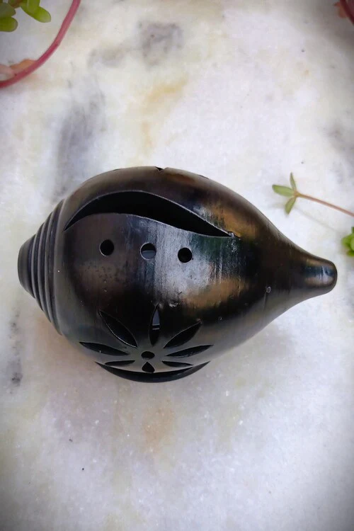 Terracotta by Sachii Nizamabad Black Pottery "Shankh" Diya - Image 4
