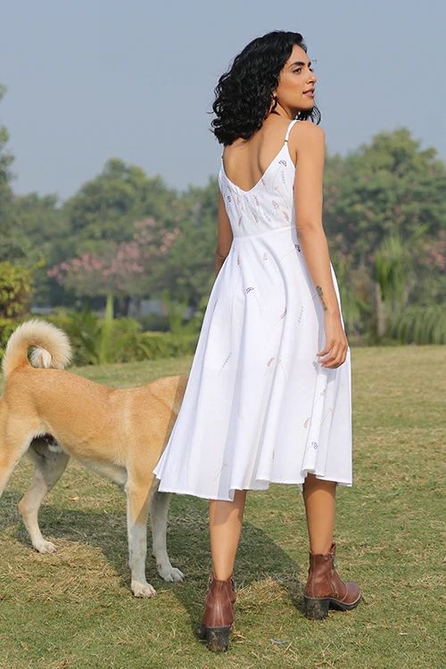 Okhai 'Noble' Hand Embroidered Organic Cotton Sleeveless Dress - Image 4