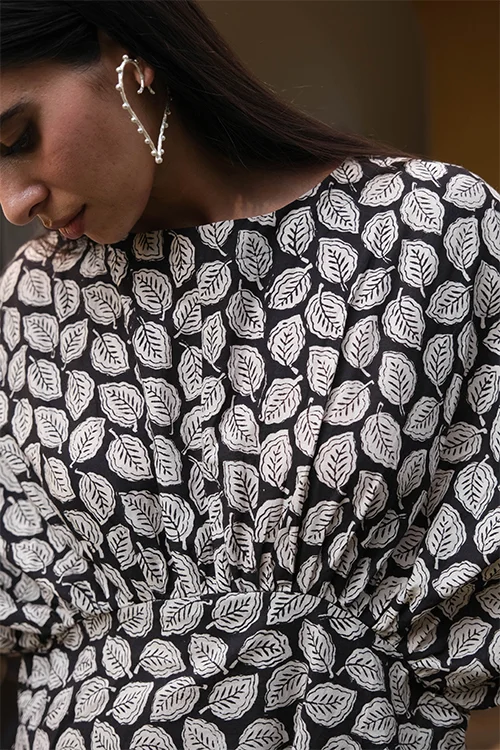 Okhai "Black Spade" Handblock Printed Pure Cotton Dress - Image 3