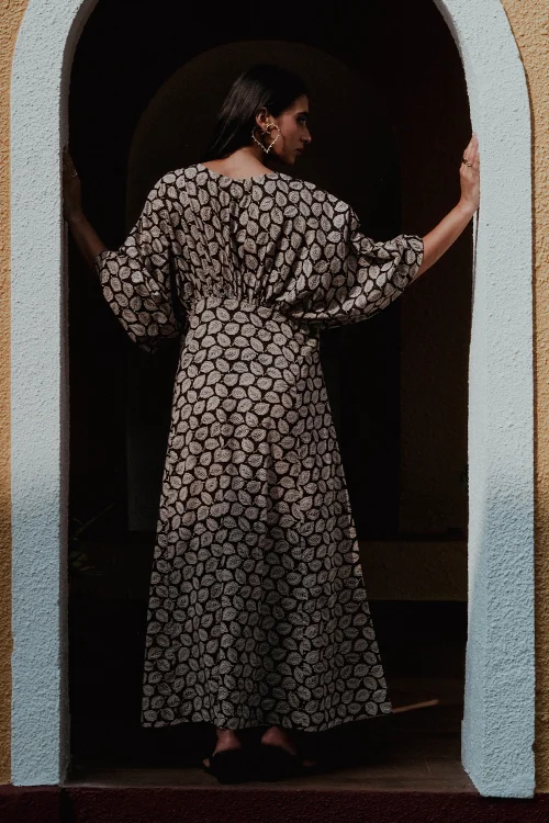 Okhai "Black Spade" Handblock Printed Pure Cotton Dress - Image 4