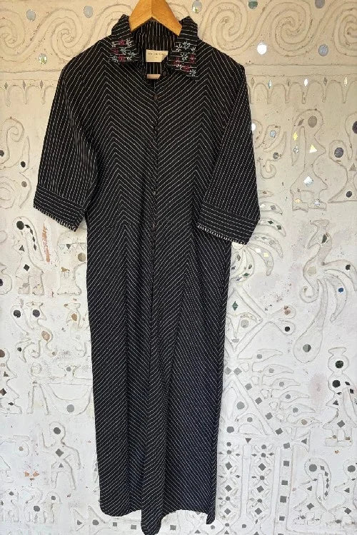 Okhai 'Confident' Pure Cotton Handwoven Hand Embroidered Dress | Rescue - Image 3