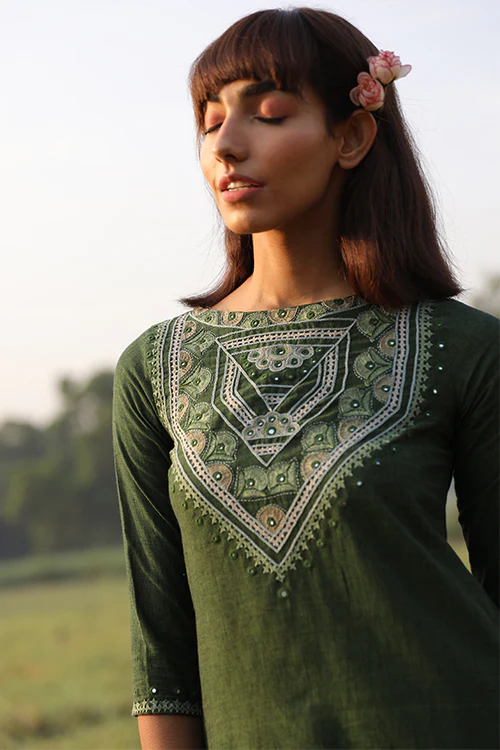 Okhai 'Fresh Green' Hand Embroidered Mirror Work Pure Cotton Kurta Pant Set - Image 3