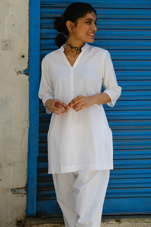 Okhai "Frost" Hand-Embroidered and Mirrorwork Pure Cotton White Kurta Salwar Set - Image 4