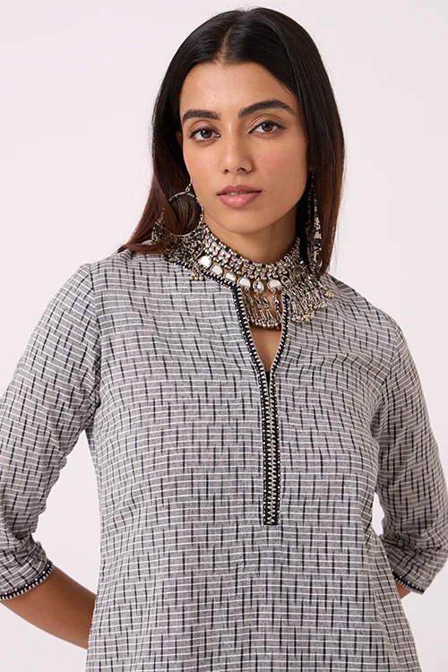 Okhai "Greyscape" Hand Embroidred and beadwork Pure Cotton Ikat Grey Kurta - Image 5
