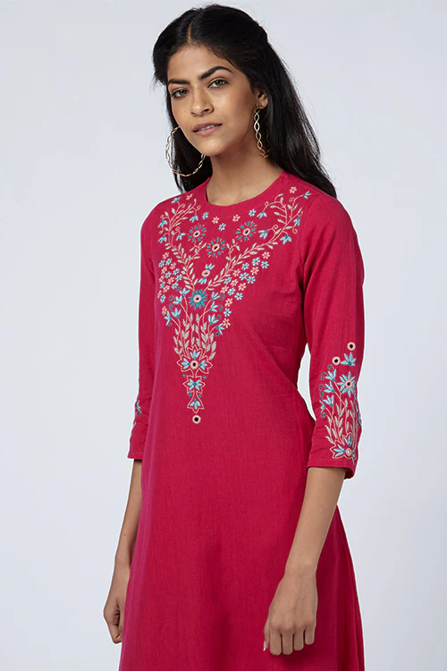 Okhai 'Gulmarg' Embroidered Cotton Handloom Kurta Pant Set - Image 2