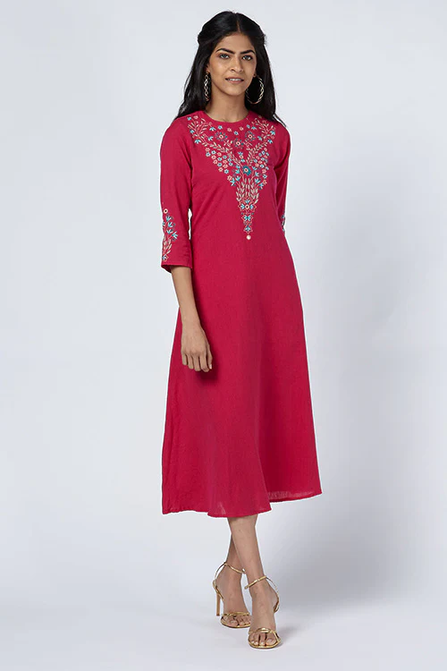 Okhai 'Gulmarg' Embroidered Cotton Handloom Kurta Pant Set - Image 3