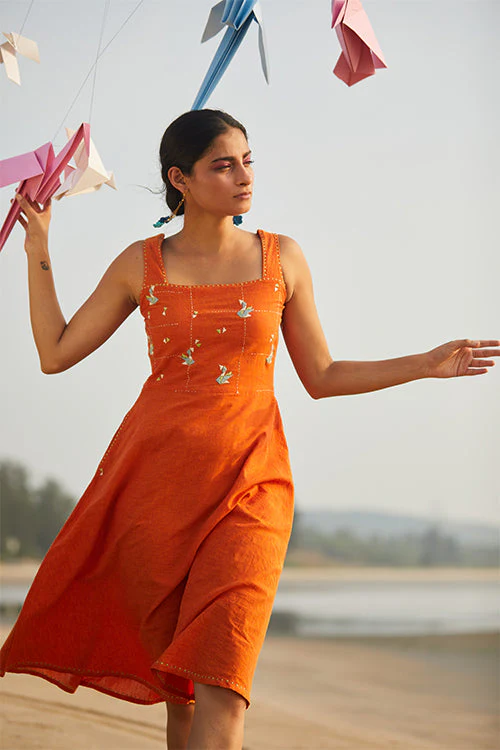 Okhai 'Hummingbird' Cotton Handloom Hand Embroidered Sleeveless Dress | Rescue