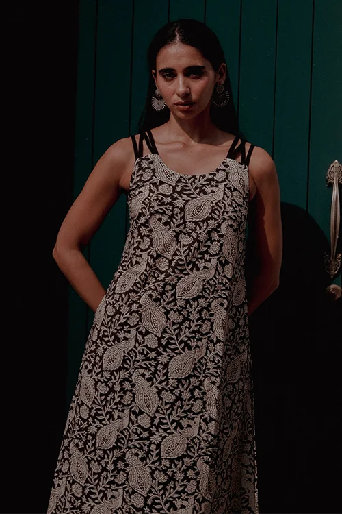 Okhai "Inkline" Handblock Printed Pure Cotton Kurta - Image 5
