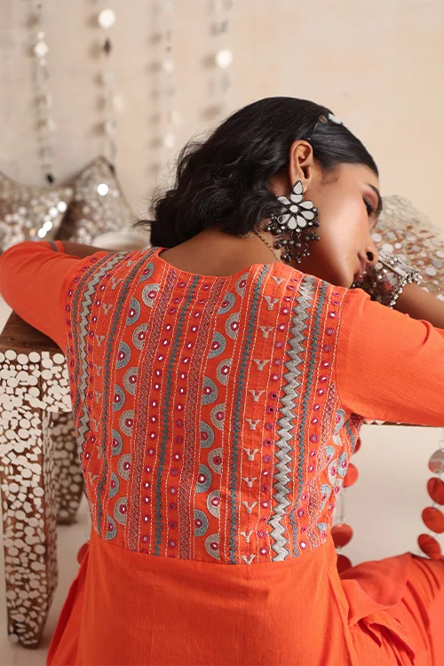 Okhai "Mehran" Hand-Embroidered Pure Cotton Kurta Pant Set - Image 2