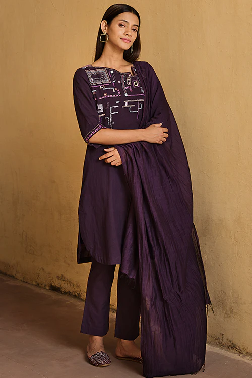 Okhai "Mohenjo Daro" Hand Embroidered Mirror and Beadwork Pure Cotton Kurta Pant Set with Dupatta - Image 7