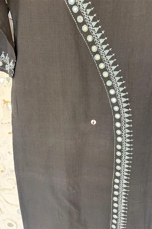 Okhai 'Moon Glory' Hand Embroidered Mirror Work Kurta | Rescue - Image 4