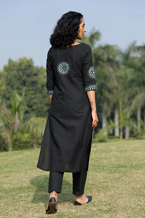 Okhai 'Moon Glory' Hand Embroidered Mirror Work Kurta | Rescue - Image 7