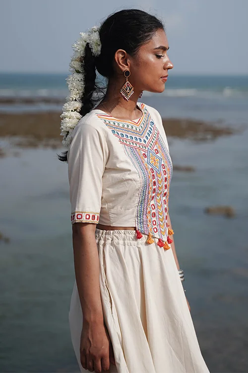 Okhai 'North Star' Hand-Embroidery and Mirrorwork Off White Pure Cotton Blouse - Image 3