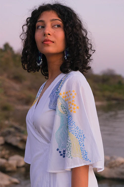 Okhai 'Pool' Pure Cotton Hand Embroidered Mirror Work Wrap Dress - Image 7