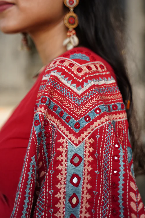 Okhai "Rangeelo" Hand-Embroidered Mirrorwork Pure Cotton Wrap Blouse - Image 3