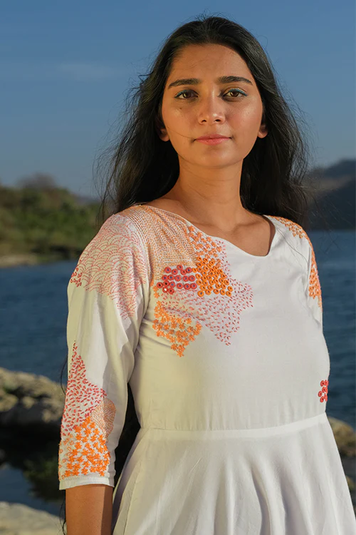 Okhai 'Riverside' Pure Cotton Hand Embroidered Mirror Work Dress - Image 9