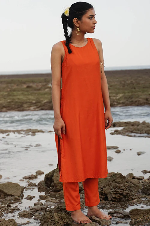 Okhai "Rustique" Hand-Embroidered Tikki and Beadwork Silk Blend Kurta Pant Set - Image 11