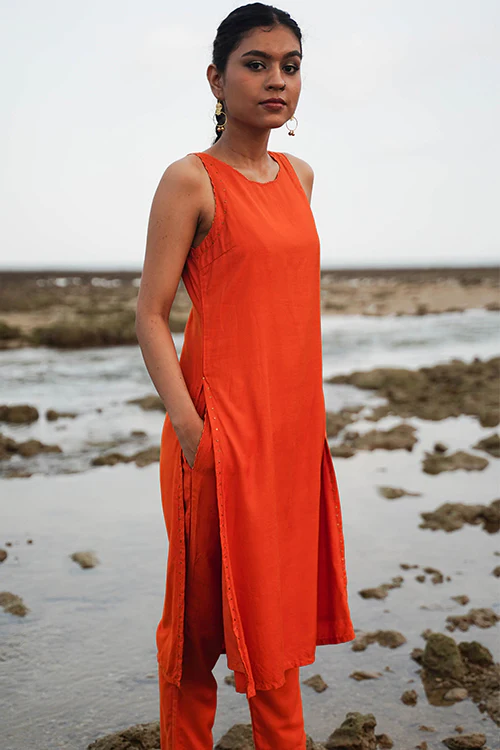 Okhai "Rustique" Hand-Embroidered Tikki and Beadwork Silk Blend Kurta Pant Set - Image 5