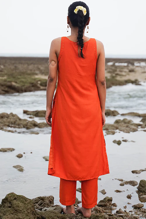 Okhai "Rustique" Hand-Embroidered Tikki and Beadwork Silk Blend Kurta Pant Set - Image 6