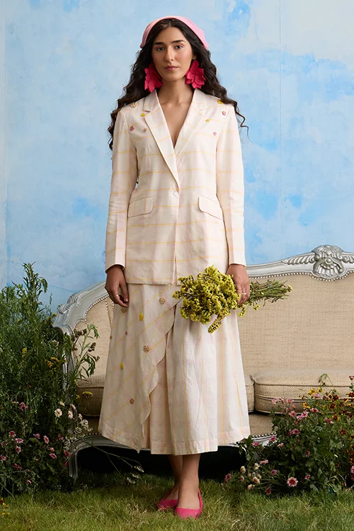 Okhai "Sakura" Hand Embroidered Cotton Handloom Blazer - Image 6