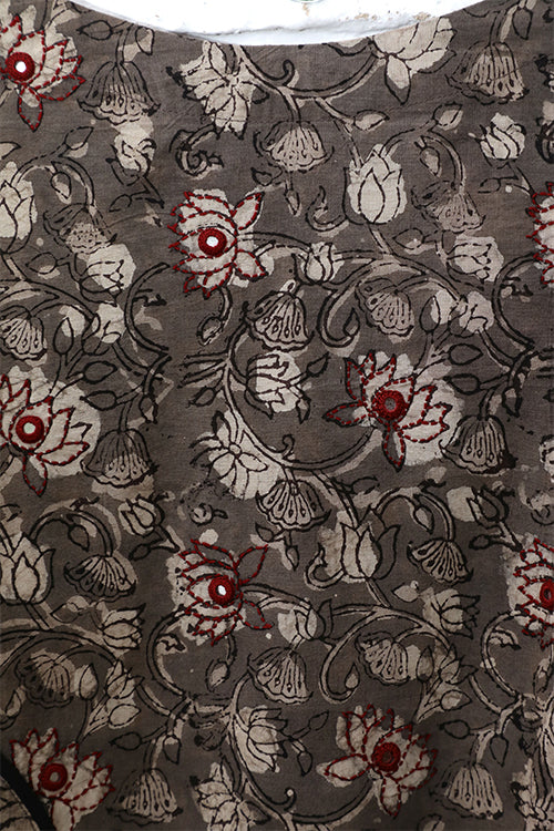 Okhai 'Sample Two Hundred and Eight' - Image 3