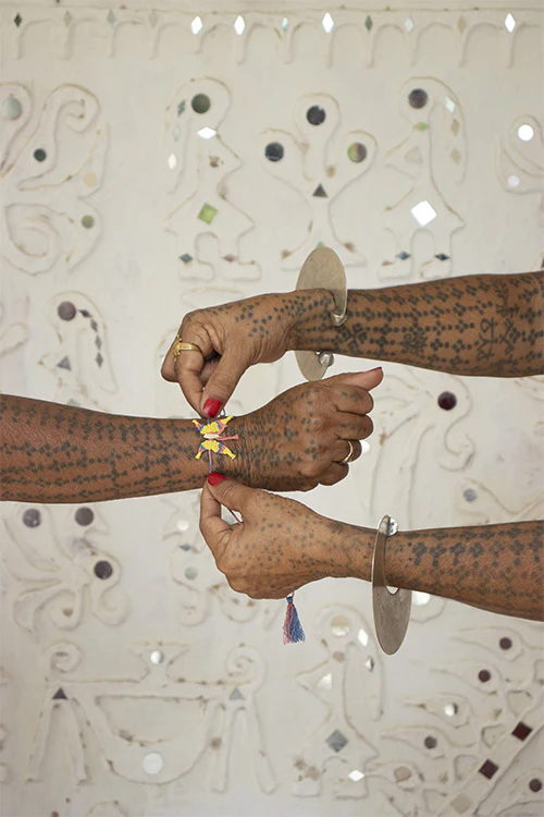 Okhai 'Sarayu' Butterfly Organic Cotton Thread Rakhi - Image 4
