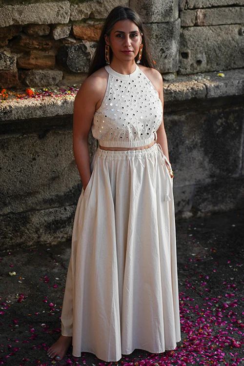 Okhai 'Shining Armour' Off White Pure Cotton Free Size Skirt
