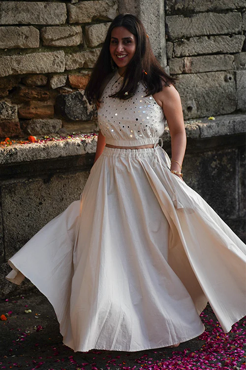 Okhai 'Shining Armour' Off White Pure Cotton Free Size Skirt - Image 2