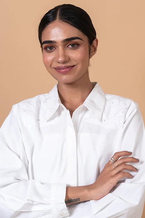 Okhai 'White Harmony' Pure Cotton Applique Work Hand Embroidered Mirror Work Shirt - Image 5