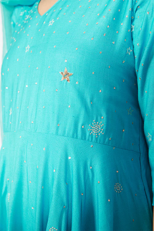 Okhai 'Orion' Embroidered Kurta Pant Dupatta Set - Image 6