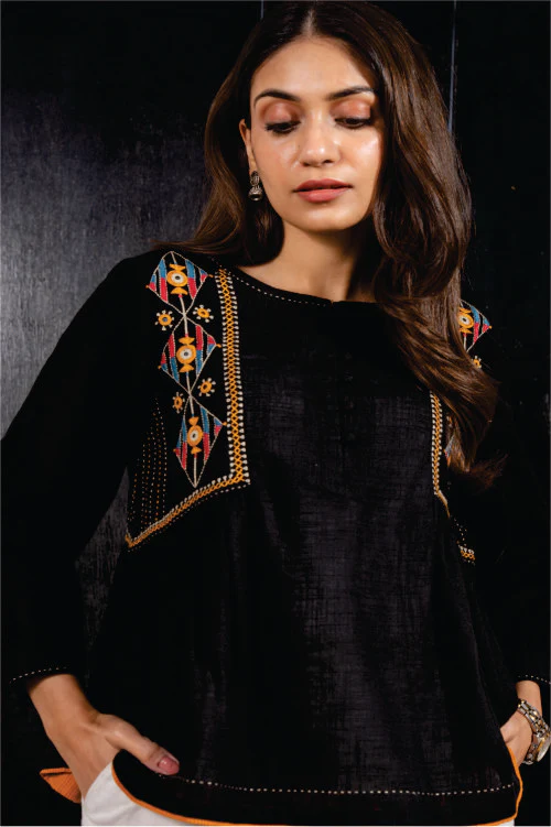 Paheli Black Side-Gather Cotton Top With Pakka Hand Embroidery - Image 2