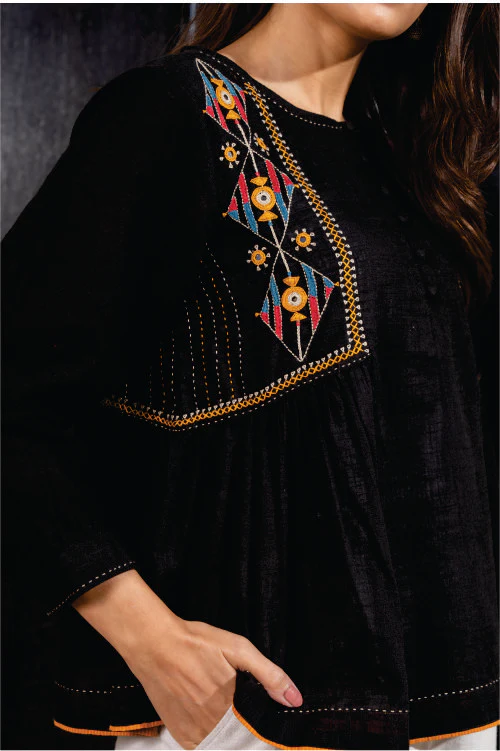 Paheli Black Side-Gather Cotton Top With Pakka Hand Embroidery - Image 3
