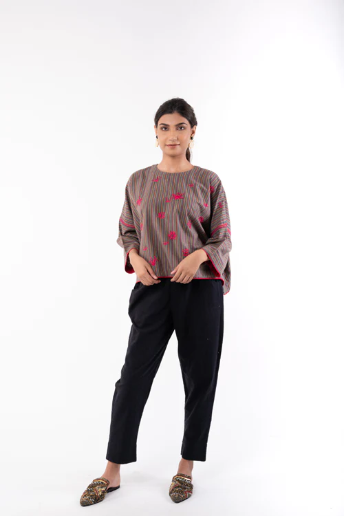 Rangsutra Pardis Grey Chikankari Round Neck Boxy Top - Image 4