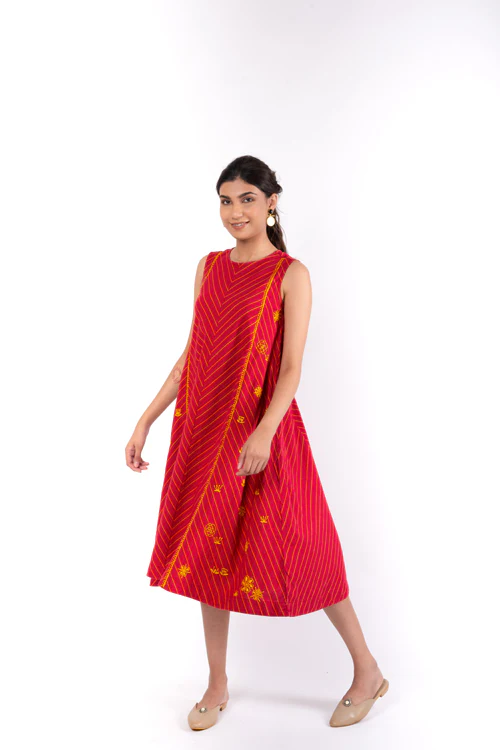 Rangsutra Pardis Red Chikankari Round Neck Dress - Image 2