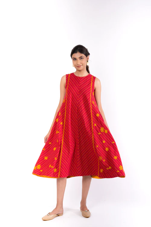 Rangsutra Pardis Red Chikankari Round Neck Dress - Image 3