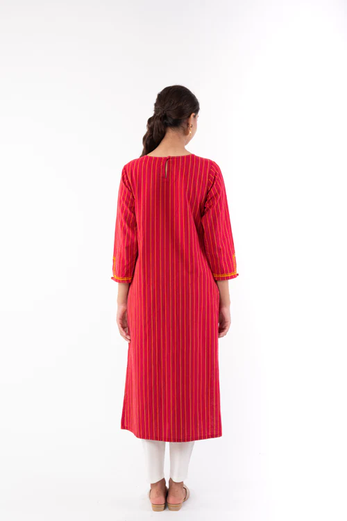 Rangsutra Pardis Red Chikankari Round Neck Kurta - Image 5