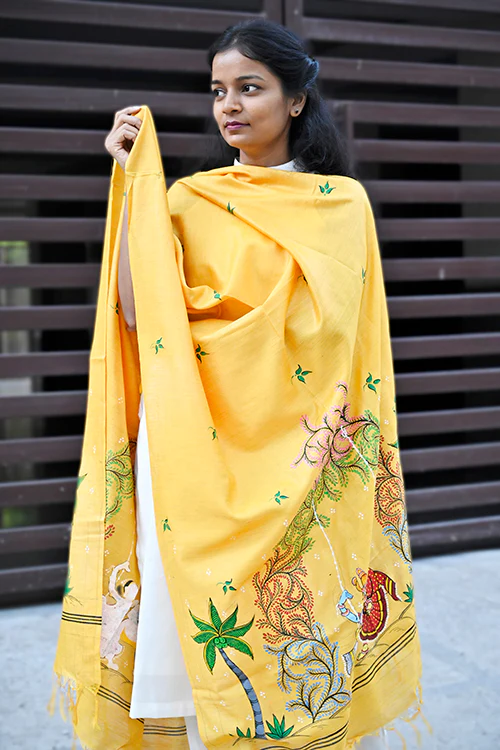 Diorama Designs Pattachitra Handpainted Munga Silk  Krishnapriya Dupatta - Image 3
