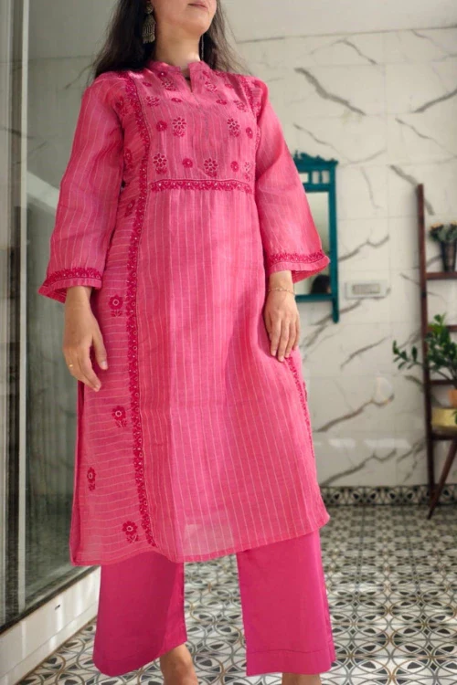Phae Aaravi Co-Ord Set In Ruby Pink - Image 5