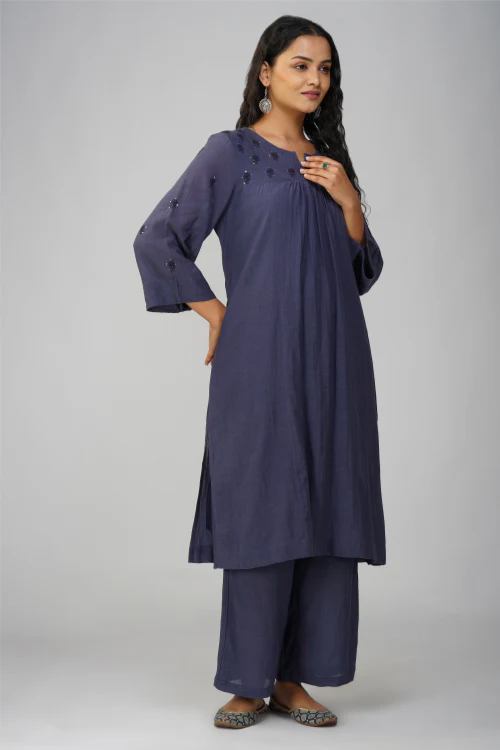 Phae Aaria Co-Ord Set In Cotton Crinkle With Chikankari & Mukaish - Image 5