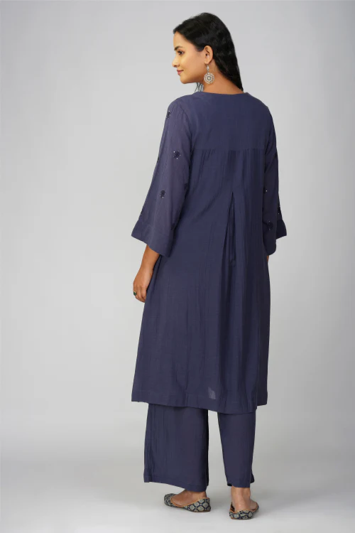 Phae Aaria Co-Ord Set In Cotton Crinkle With Chikankari & Mukaish - Image 6
