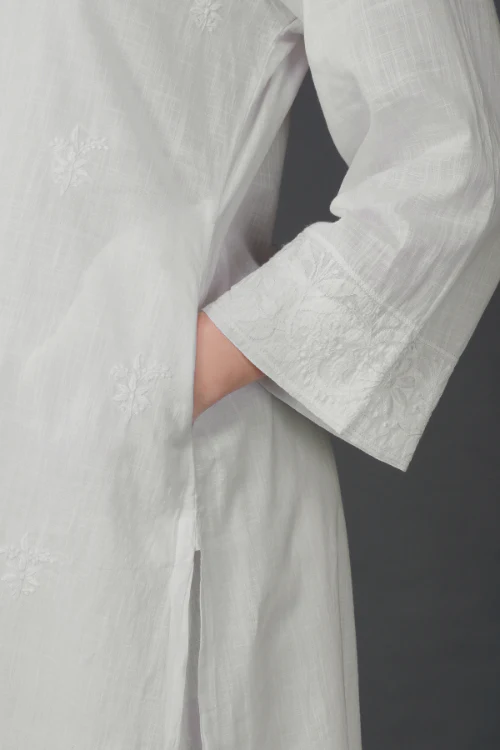 Phae Aastha Cotton Cross Hatch Kurta With Hand Chikankari
