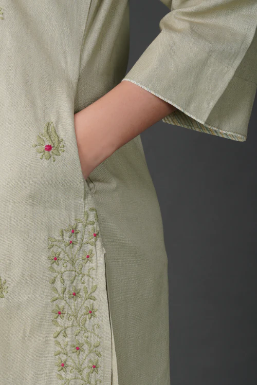 Phae Ahana Cotton Linen Kurta With Hand Chikankari - Image 4