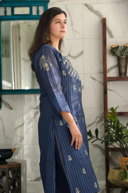 Phae Ananay Co-Ord Set In Sapphire Blue - Image 7