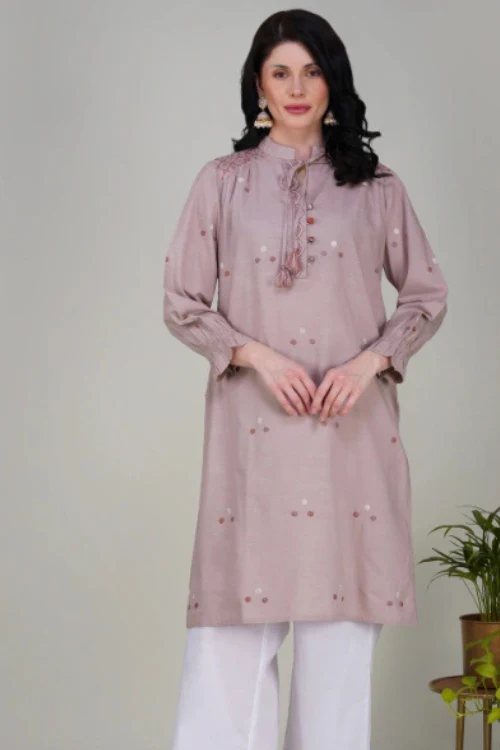 Phae Bahaar Muave Kurta