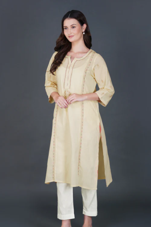 Phae Kiara Kurta In Two Tone Fabric With Hand Chikankari - Image 2