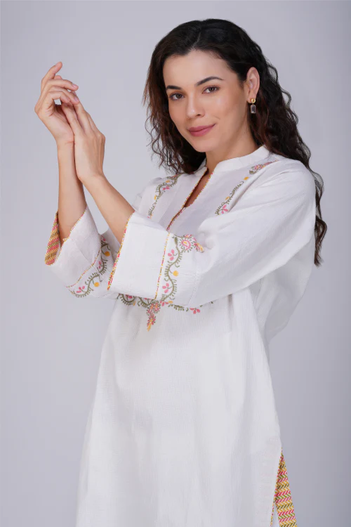 Phae Krishna Cotton Jacquard Kurta With Hand Chikankari - Image 3