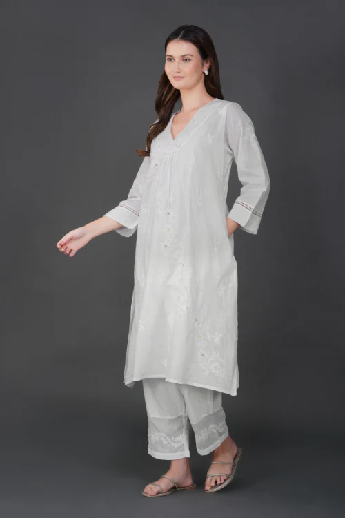 Phae Nora Cotton Self Check Kurta With Hand Chikankari - Image 2