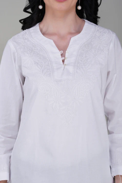 Phae Rasa White Top - Image 2