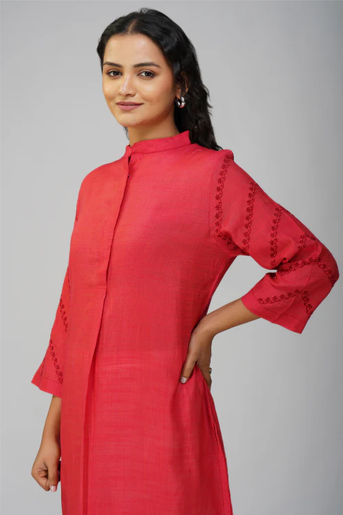 Phae Tamasi Kurta In Cotton With Hand Embroidery - Image 2